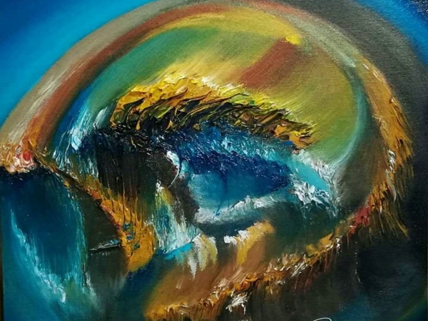 بالقيامةِ تَتَنَبَّأُ قُمْصانُها